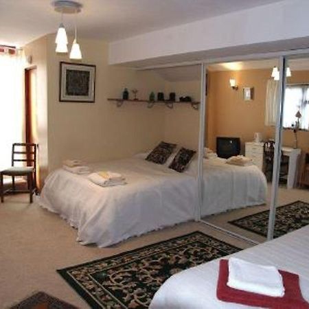 The Tudor Court Hotel Solihull Habitación foto